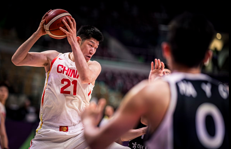 在内线硬碰 在内线硬碰